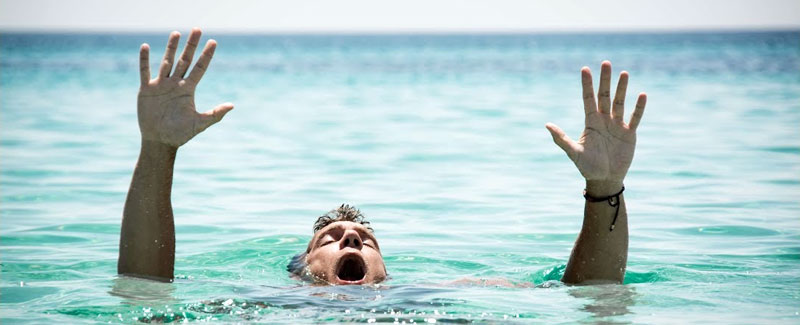 How to Save Someone From Drowning (and Get Them to Safety)